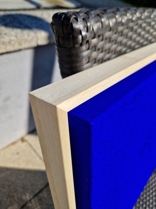 MONOCHROME BLEU ELECTRIQUE